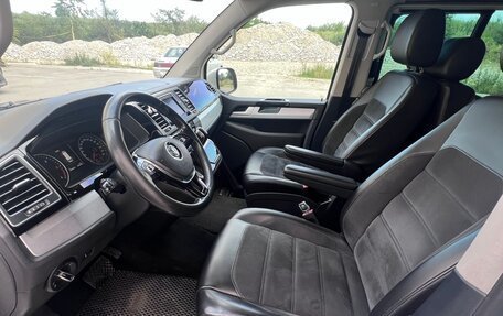 Volkswagen Multivan T6 рестайлинг, 2015 год, 4 000 000 рублей, 18 фотография