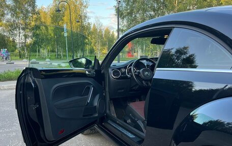 Volkswagen Beetle, 2015 год, 2 070 000 рублей, 13 фотография