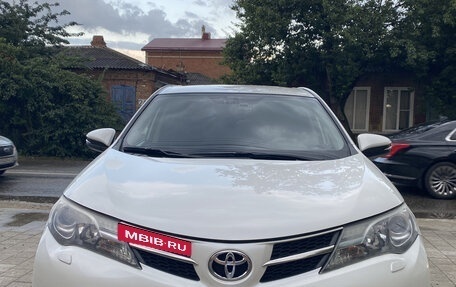 Toyota RAV4, 2013 год, 2 100 000 рублей, 2 фотография