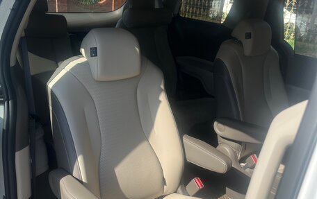 KIA Carnival, 2021 год, 3 400 000 рублей, 15 фотография