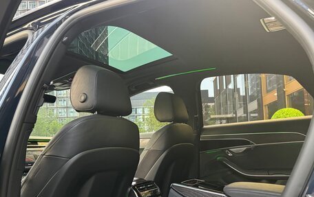 Audi A8, 2022 год, 10 000 000 рублей, 16 фотография