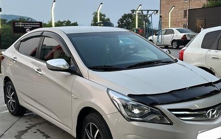 Hyundai Solaris II рестайлинг, 2015 год, 990 000 рублей, 2 фотография