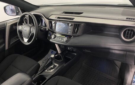 Toyota RAV4, 2019 год, 2 799 000 рублей, 13 фотография