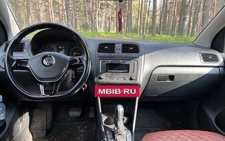 Volkswagen Polo VI (EU Market), 2016 год, 950 000 рублей, 2 фотография