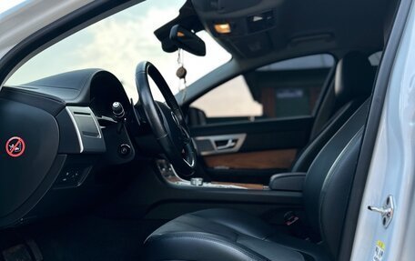 Jaguar XF I рестайлинг, 2015 год, 2 499 999 рублей, 31 фотография