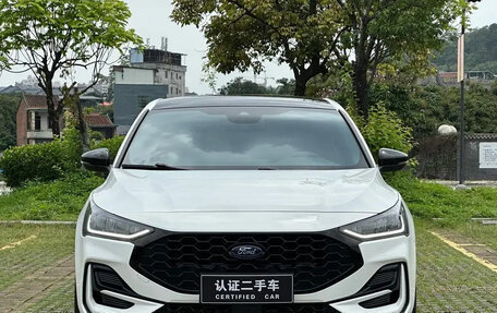 Ford Focus IV, 2022 год, 1 250 000 рублей, 2 фотография