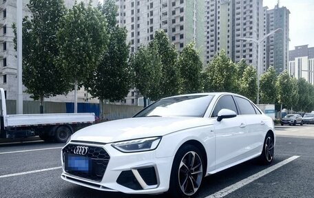 Audi A4, 2022 год, 2 600 000 рублей, 2 фотография