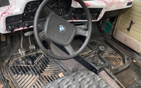 BMW 5 серия, 1981 год, 125 000 рублей, 12 фотография