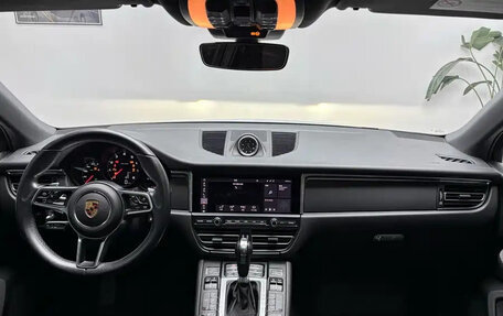 Porsche Macan I рестайлинг, 2022 год, 4 500 333 рублей, 9 фотография
