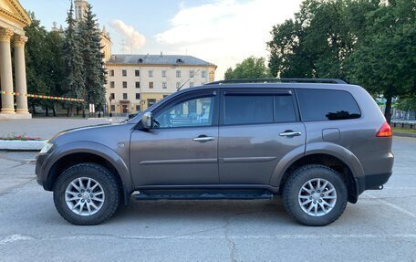 Mitsubishi Pajero Sport II рестайлинг, 2010 год, 1 549 000 рублей, 2 фотография