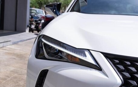 Lexus UX I, 2021 год, 2 420 000 рублей, 6 фотография