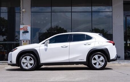 Lexus UX I, 2021 год, 2 420 000 рублей, 3 фотография