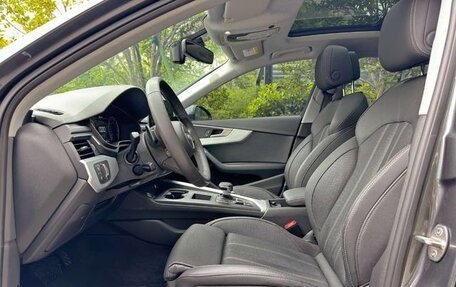 Audi A4, 2022 год, 2 640 000 рублей, 8 фотография