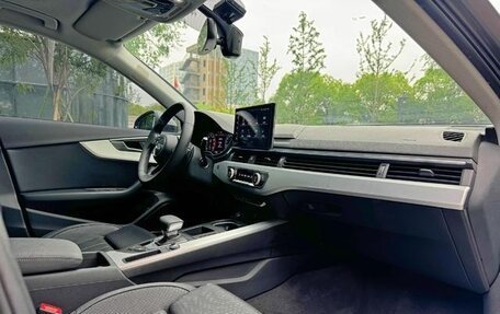 Audi A4, 2022 год, 2 640 000 рублей, 14 фотография
