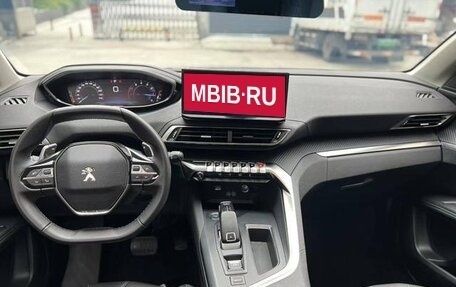 Peugeot 5008 II, 2022 год, 1 875 000 рублей, 7 фотография