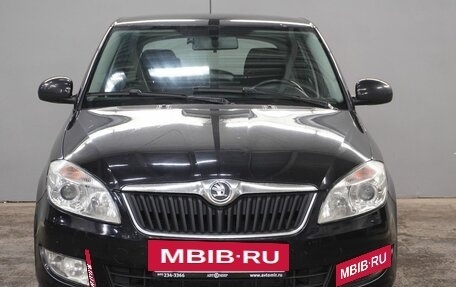 Skoda Fabia II, 2013 год, 870 000 рублей, 2 фотография