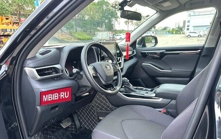 Toyota Highlander, 2024 год, 3 239 000 рублей, 3 фотография