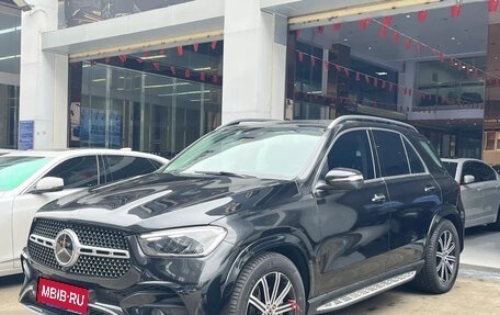 Mercedes-Benz GLE, 2024 год, 9 840 000 рублей, 1 фотография