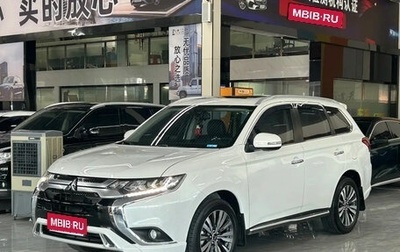 Mitsubishi Outlander III рестайлинг 3, 2022 год, 2 513 000 рублей, 1 фотография