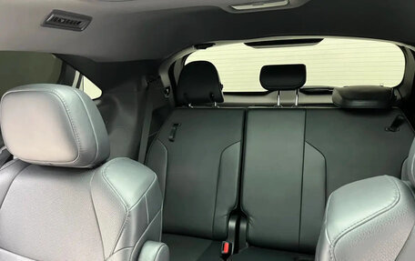 Toyota Granvia, 2024 год, 4 995 000 рублей, 5 фотография