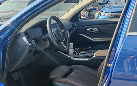 BMW 3 серия, 2022 год, 2 935 000 рублей, 2 фотография