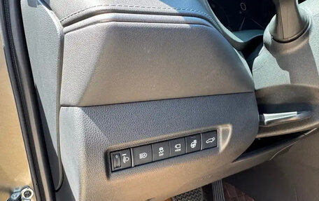 Toyota Harrier, 2022 год, 3 500 333 рублей, 13 фотография
