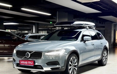 Volvo V90 Cross Country I рестайлинг, 2022 год, 3 728 000 рублей, 1 фотография
