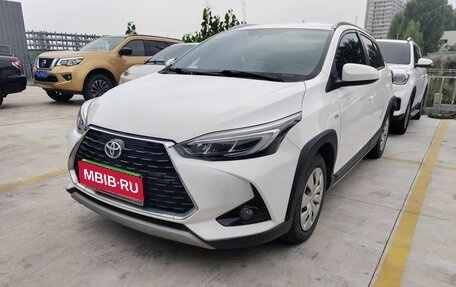 Toyota Yaris XP150 рестайлинг, 2022 год, 1 252 000 рублей, 1 фотография