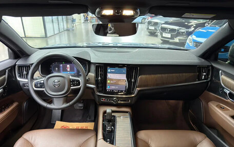 Volvo V90 Cross Country I рестайлинг, 2022 год, 3 728 000 рублей, 4 фотография