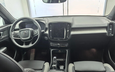 Volvo XC40 I, 2024 год, 3 307 000 рублей, 4 фотография