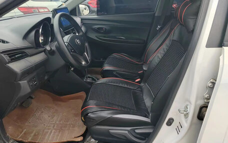 Toyota Yaris XP150 рестайлинг, 2022 год, 1 252 000 рублей, 4 фотография