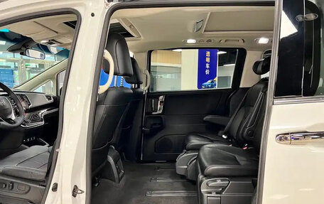 Honda Odyssey IV, 2020 год, 2 500 000 рублей, 14 фотография