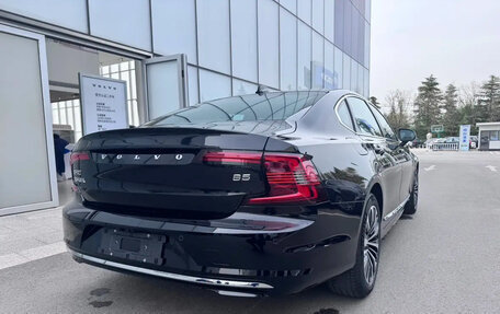 Volvo S90 II рестайлинг, 2024 год, 4 275 000 рублей, 2 фотография