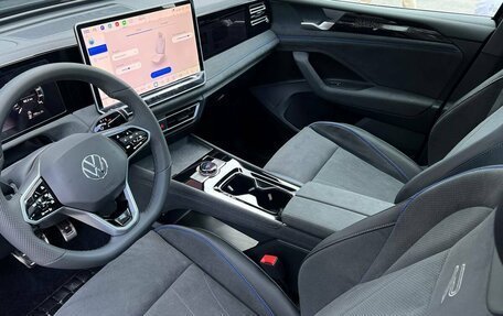 Volkswagen Tiguan, 2025 год, 4 490 000 рублей, 7 фотография