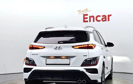 Hyundai Kona I, 2020 год, 2 200 000 рублей, 4 фотография