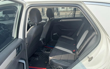 Volkswagen T-Roc I, 2022 год, 1 612 000 рублей, 5 фотография