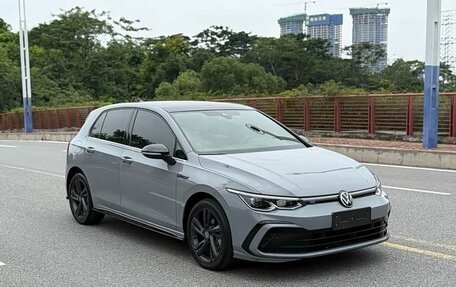 Volkswagen Golf VIII, 2021 год, 1 400 000 рублей, 2 фотография