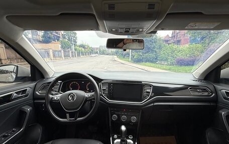 Volkswagen T-Roc I, 2022 год, 1 280 000 рублей, 10 фотография