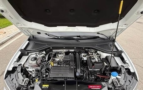 Volkswagen T-Roc I, 2022 год, 1 280 000 рублей, 15 фотография