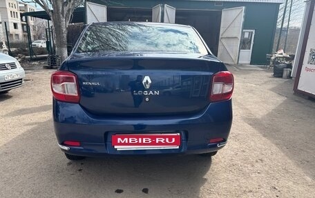 Renault Logan II, 2016 год, 850 000 рублей, 3 фотография