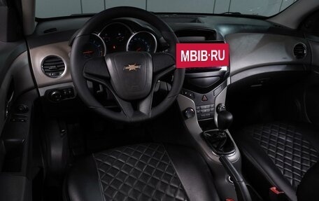 Chevrolet Cruze II, 2010 год, 679 000 рублей, 6 фотография
