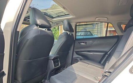 Toyota Venza, 2022 год, 2 380 009 рублей, 11 фотография