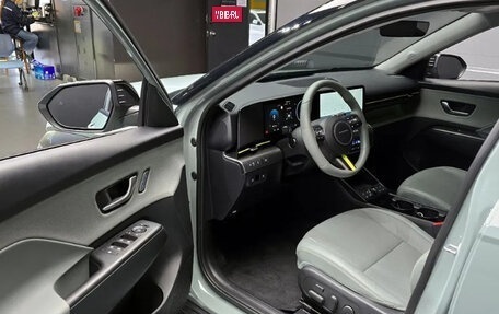 Hyundai Kona, 2023 год, 2 909 000 рублей, 8 фотография
