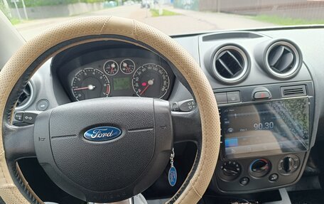 Ford Fiesta, 2007 год, 510 000 рублей, 2 фотография