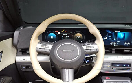 Hyundai Kona, 2023 год, 2 950 000 рублей, 11 фотография