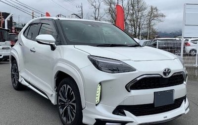 Toyota Yaris Cross, 2022 год, 1 323 000 рублей, 1 фотография