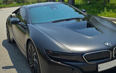 BMW i8 I рестайлинг, 2017 год, 2 фотография