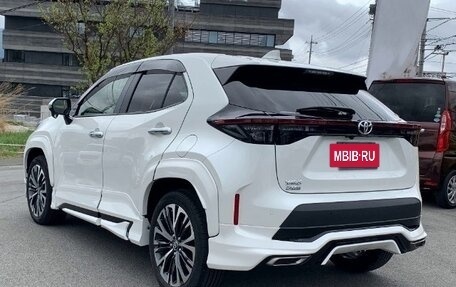Toyota Yaris Cross, 2022 год, 1 323 000 рублей, 5 фотография
