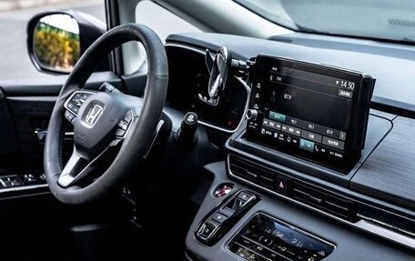 Honda Odyssey IV, 2022 год, 3 150 000 рублей, 6 фотография