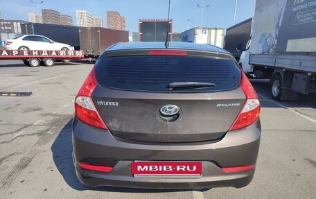Hyundai Solaris II рестайлинг, 2015 год, 900 000 рублей, 7 фотография